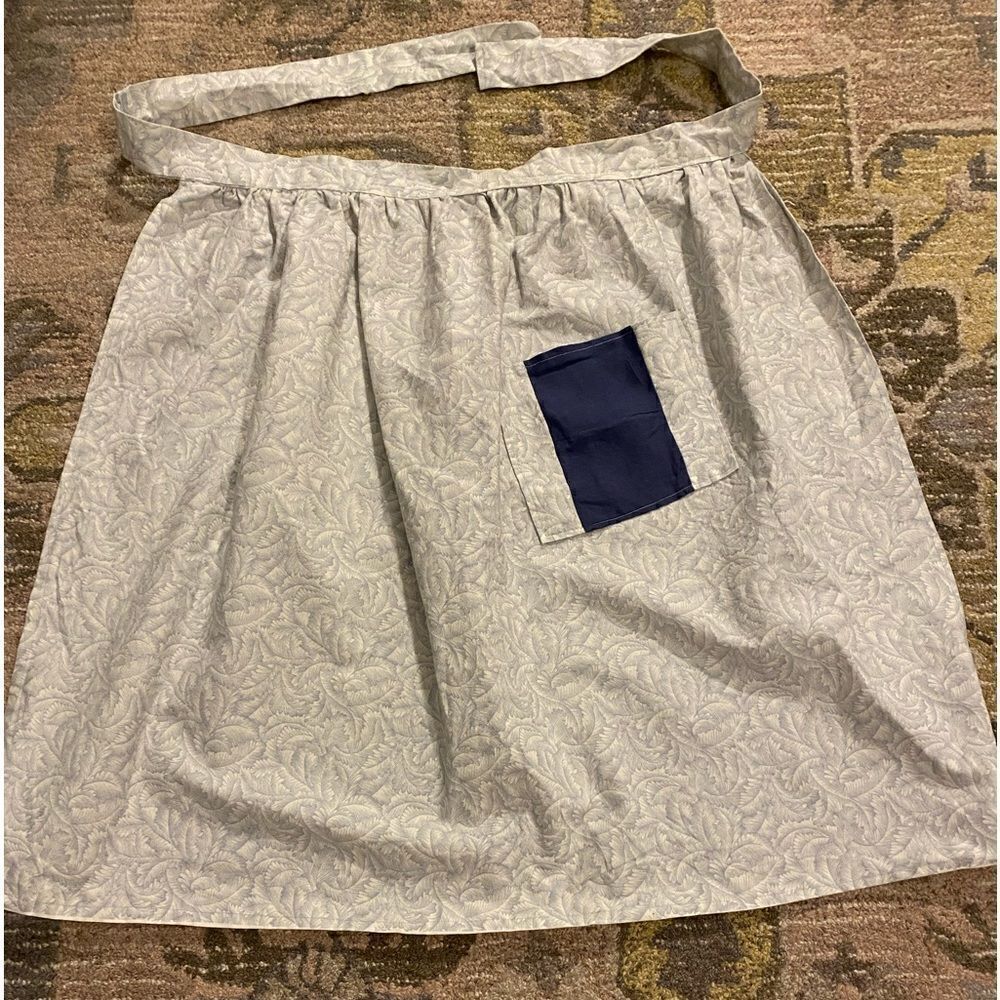 Simple Homemade Apron with Pocket - Picture 10 of 10